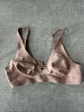 Soma Essentials Unlined Wireless Bra size 36B Nude seamless‎